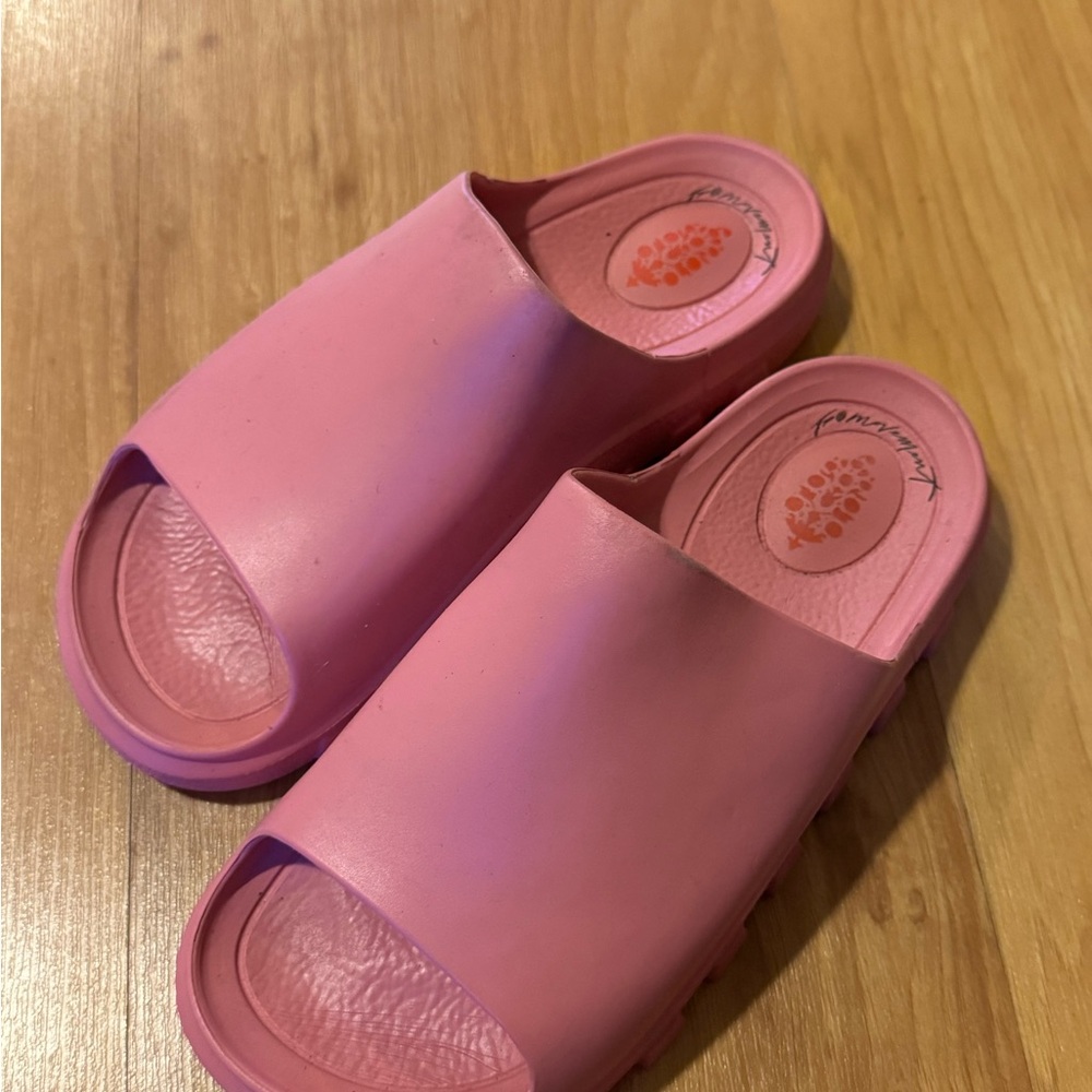 Free People movement slides 35/36